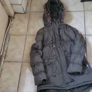 Rue 21 girls coat  sz m great for winter